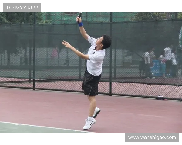 与杨伟对话回顾网球生涯的辉煌与挑战探寻运动员的心路历程